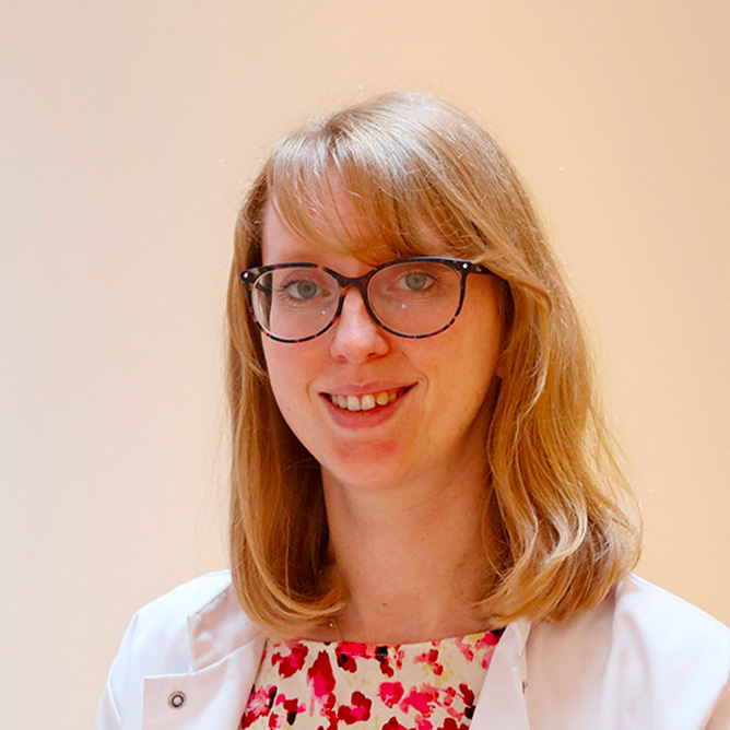 Portrait du Dr. Ifigenia Spanoudi-Kitrimi, dermatologue pédiatrique